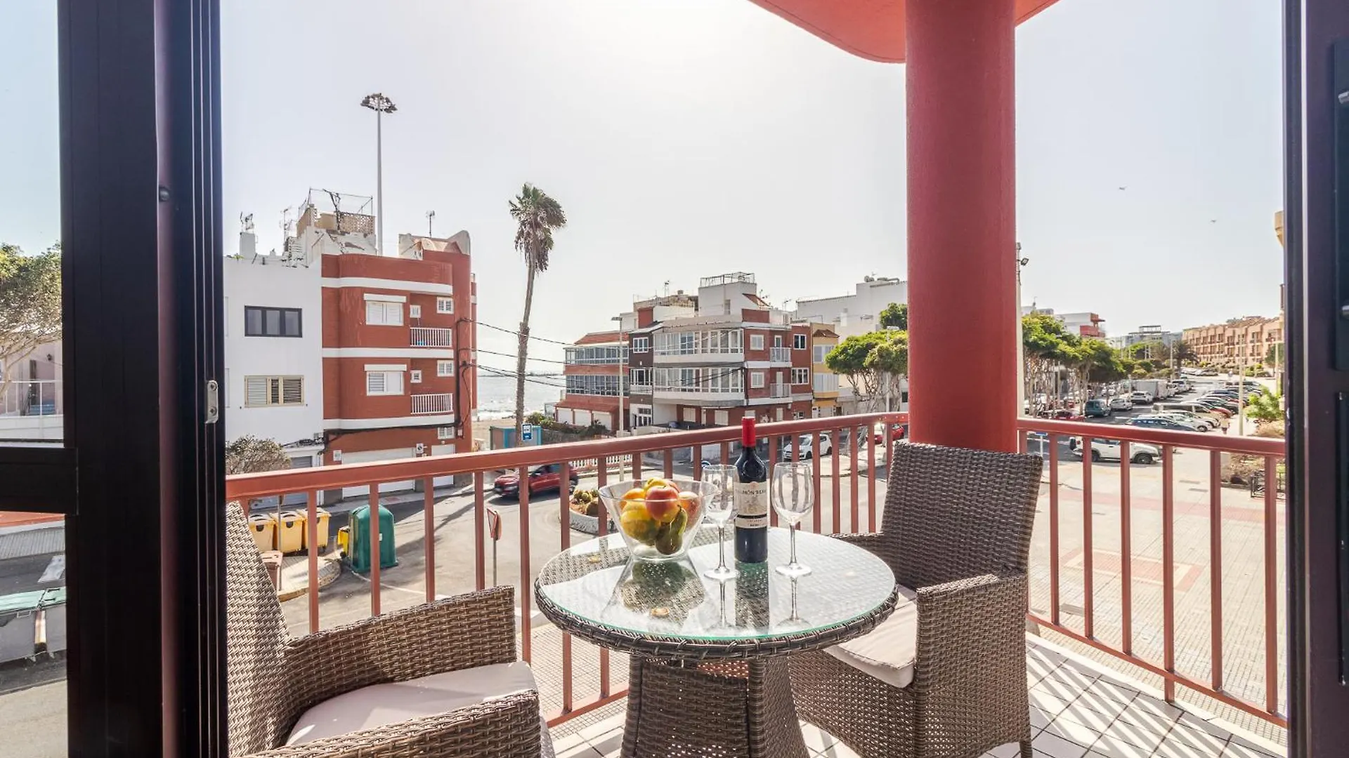 Apartment With Nice Terrace Views تيلدي