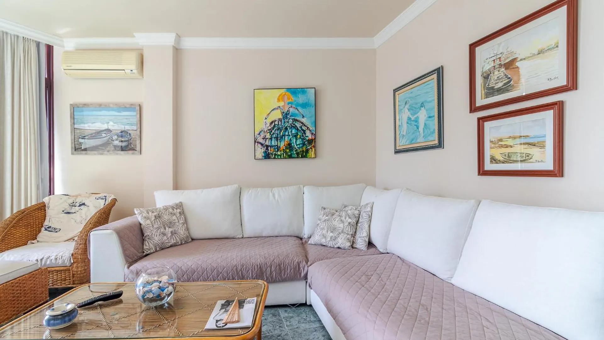 Apartment With Nice Terrace Views تيلدي